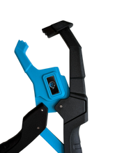 Load image into Gallery viewer, Fish Gripper